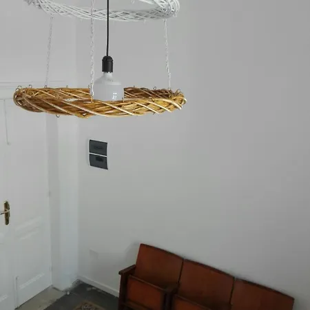 Deja Vu Apartment *