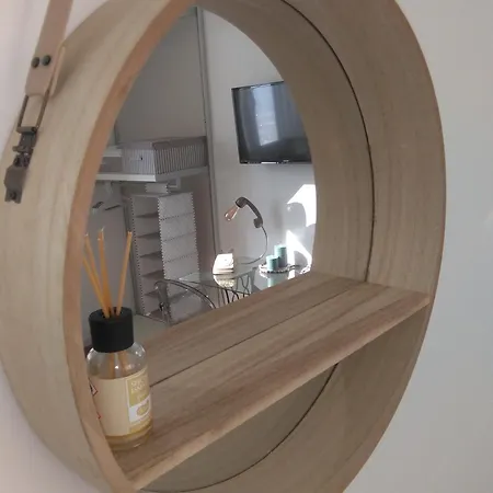 Deja Vu Apartment *